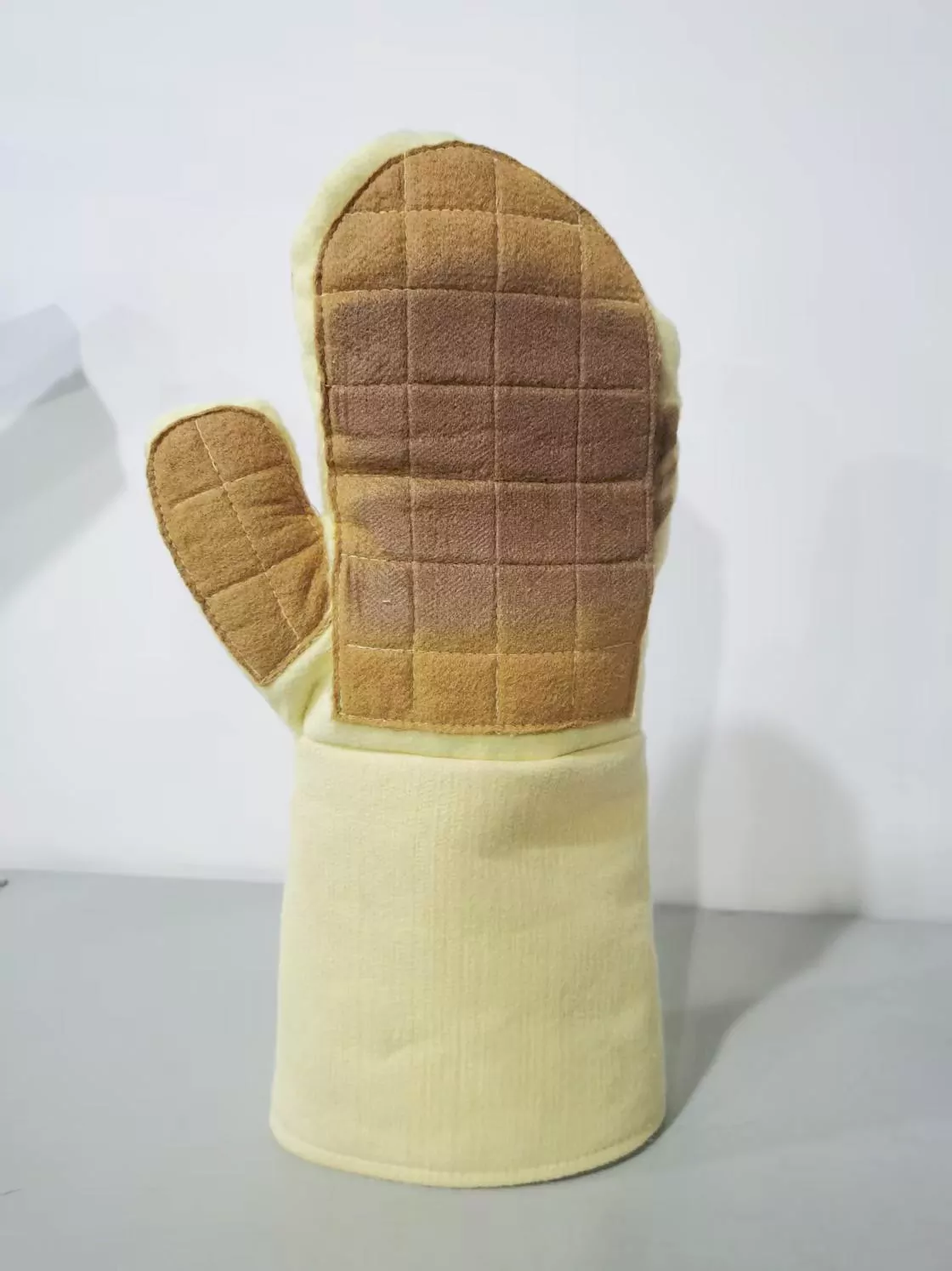 GP21-DPBO heat resistant gloves After Heat Resistance Testing